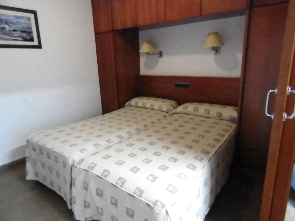 Hotel Apartamentos Solimar Calafell Zewnętrze zdjęcie