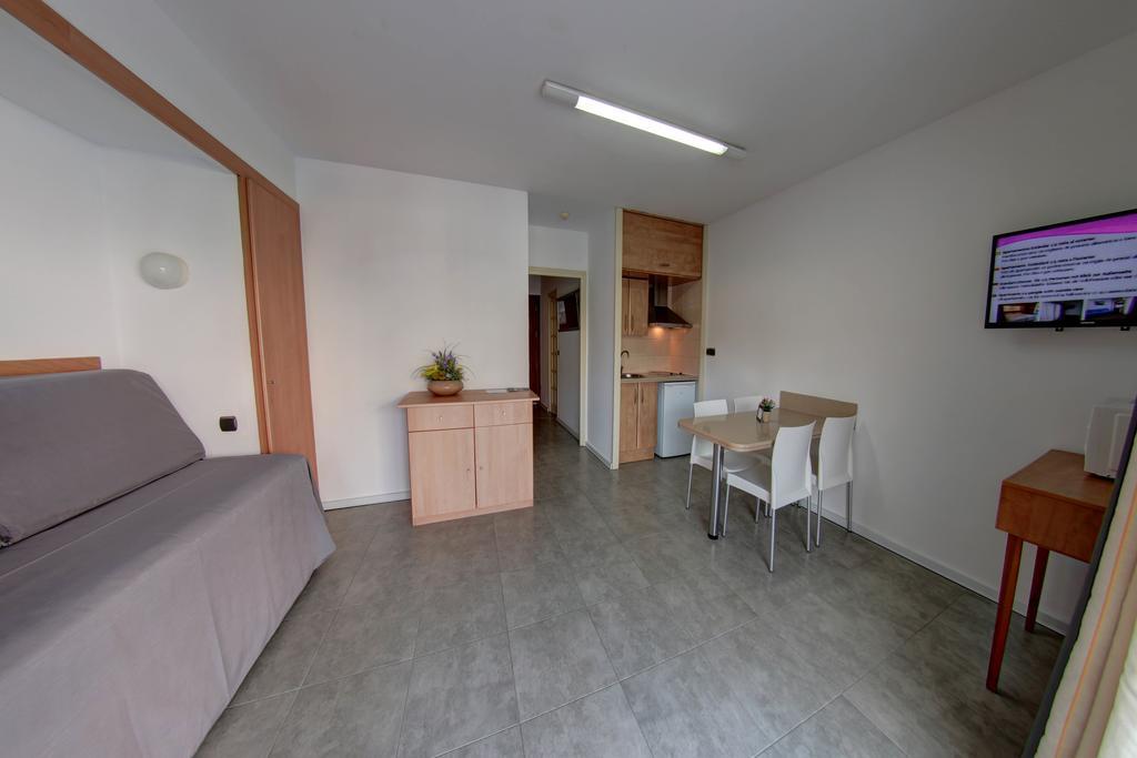 Hotel Apartamentos Solimar Calafell Zewnętrze zdjęcie